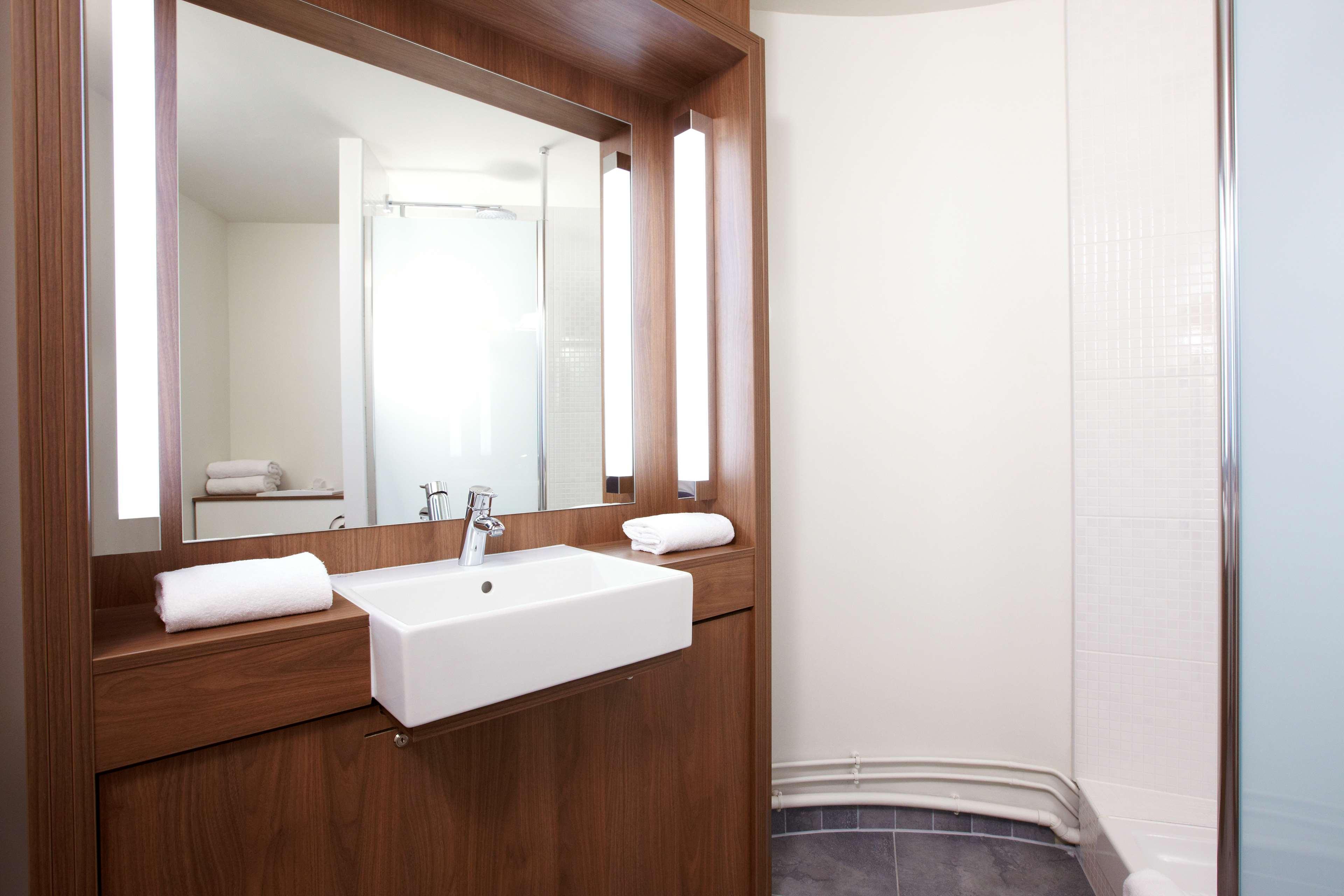 Hotel Campanile Congres Clemenceau 3*